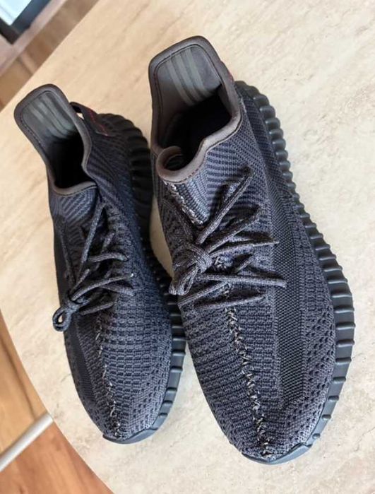 Yeezy boost 350 V2