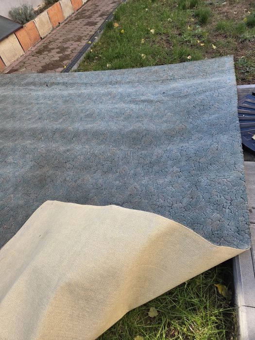 Mochetă culoare turcoaz folosită