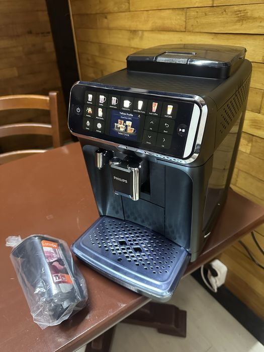 Espressor masina aparat de cafea Philips ep 5500 lattego