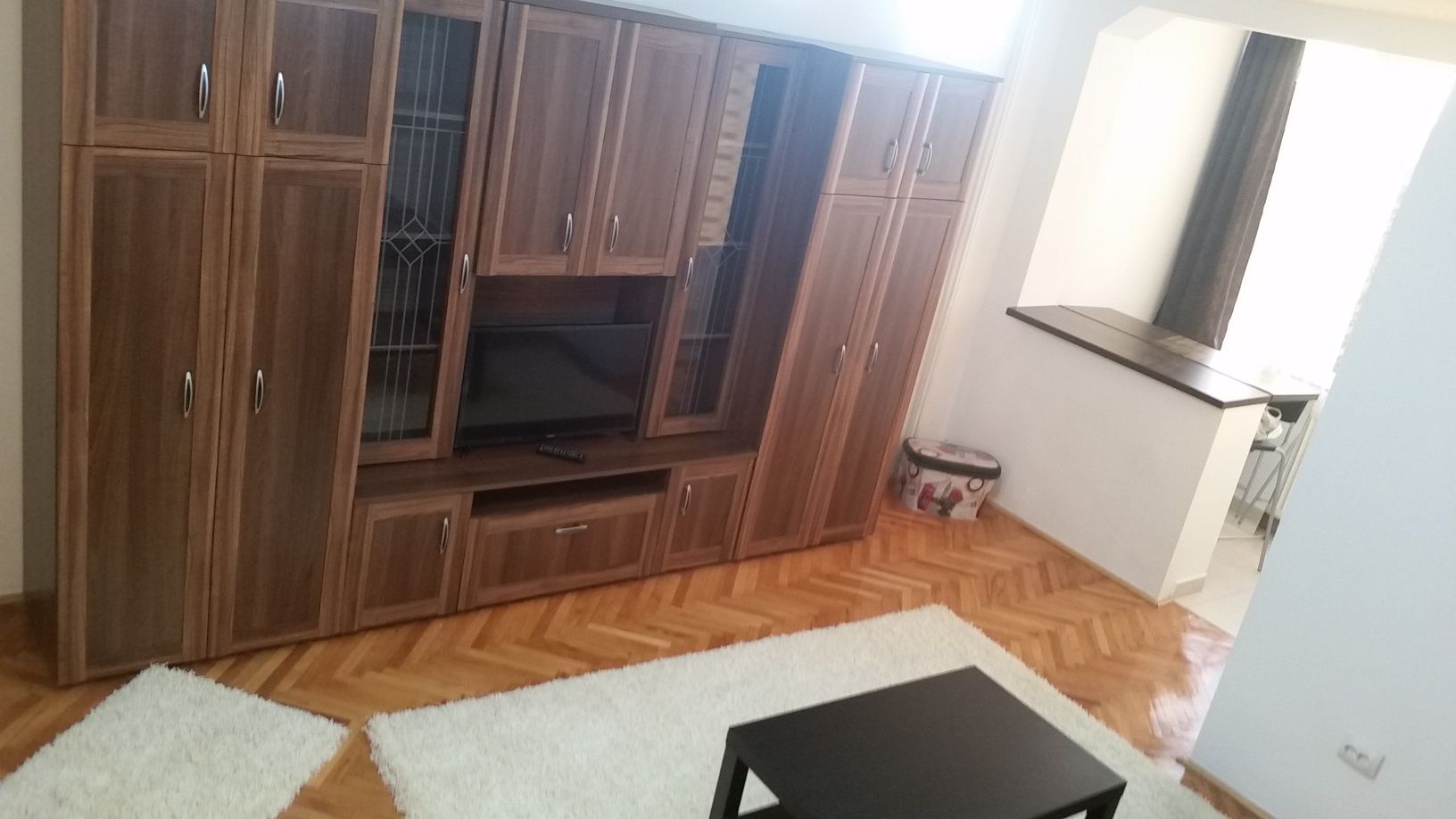 De vanzare Garsoniera pe Aluminei