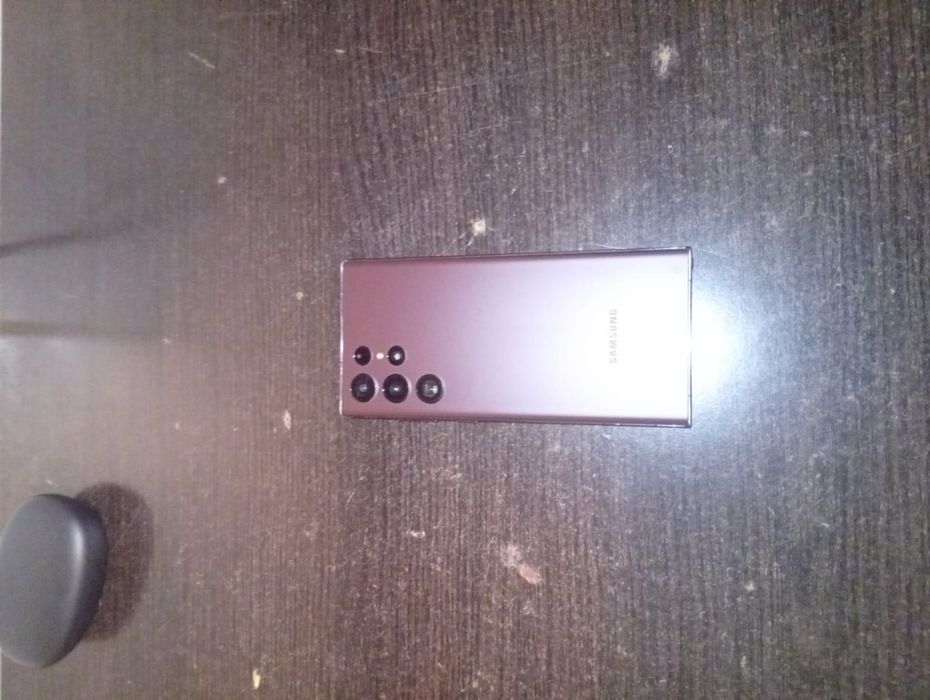 Samsung Galaxy s22 ultra memorie 512 GB telefonul funcționează perfect