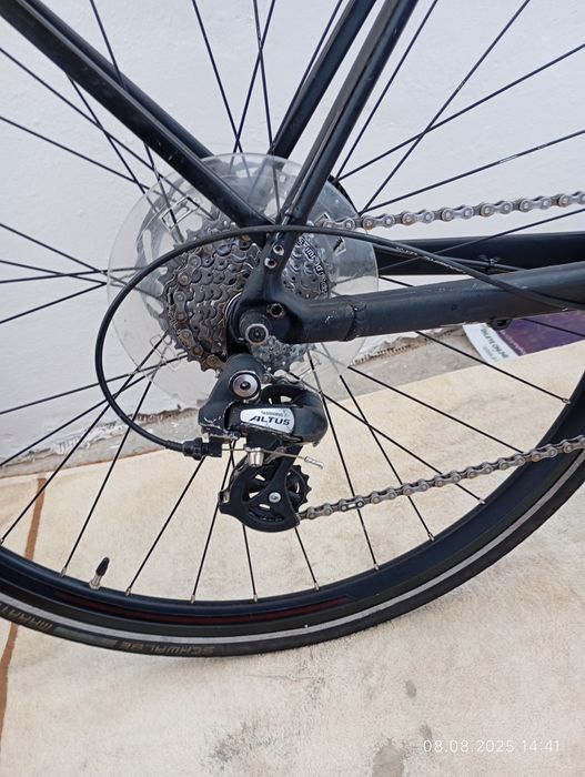 Specialized sirrus Top black