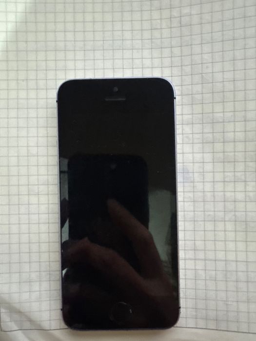 Iphone 5s продам на запчасти