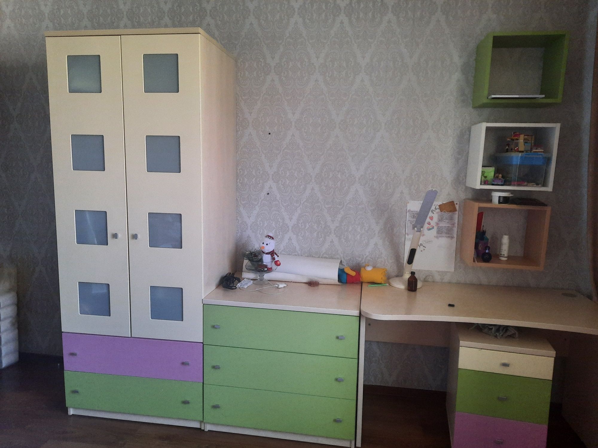 Продам детскую подростковую мебель