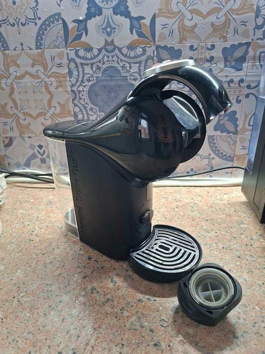 Кафемашина с капсули Krups NESCAFE Dolce Gusto Genio S Plus