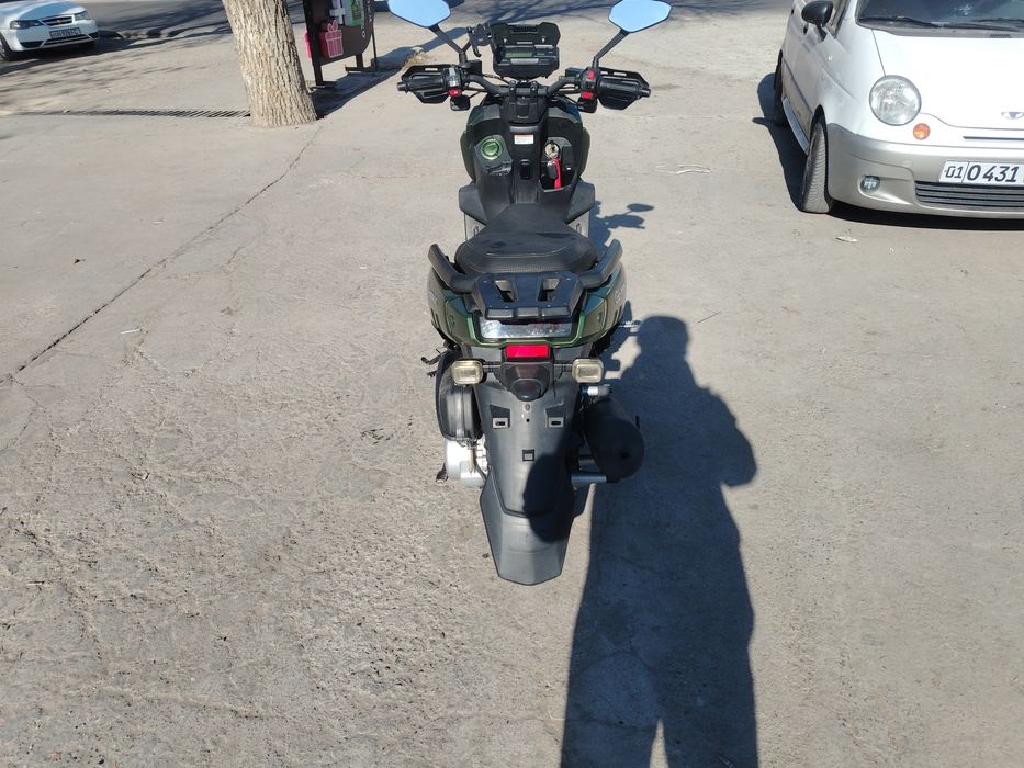 Tank skuteri sotiladi