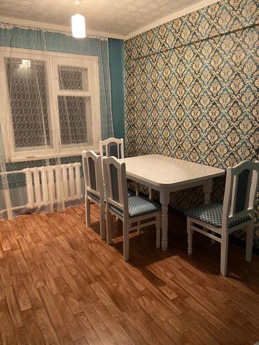 Продам стол со стульями