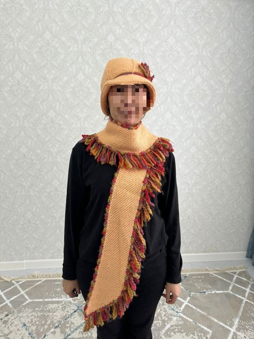 Кеп с шарфом           .