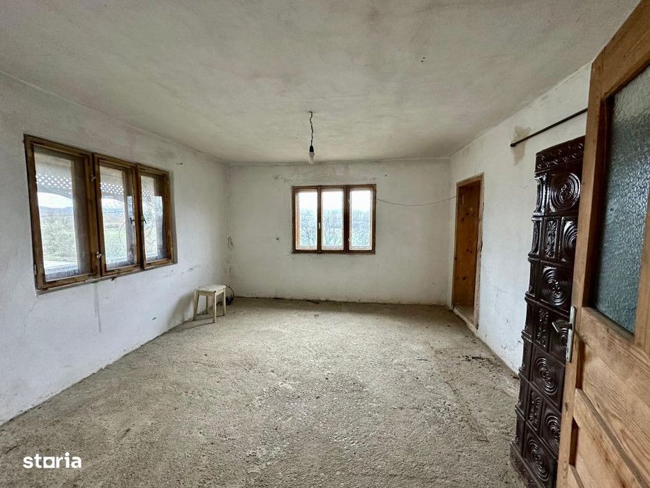 Casa de vanzare in Ilianda – 4 camere, 900 mp teren, utilitati compl