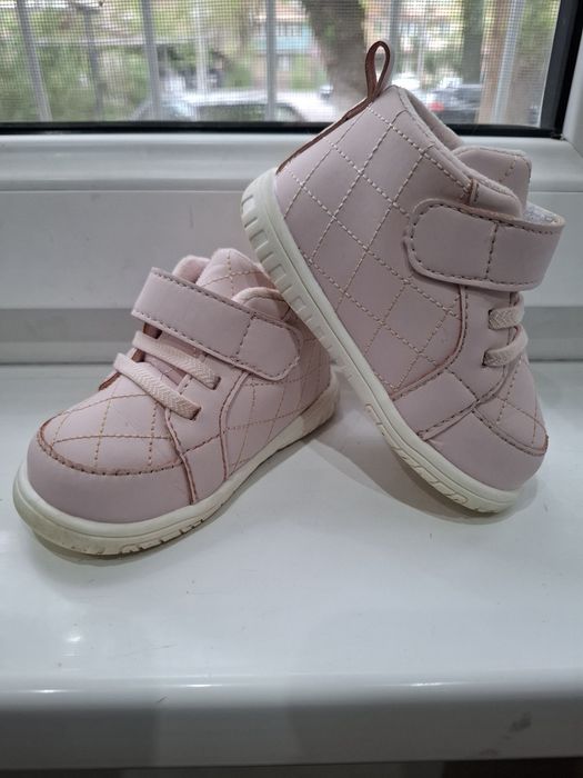 Теплые ботиночки для девочки