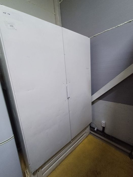 Двух дверный холодильник, промышленный холодильник