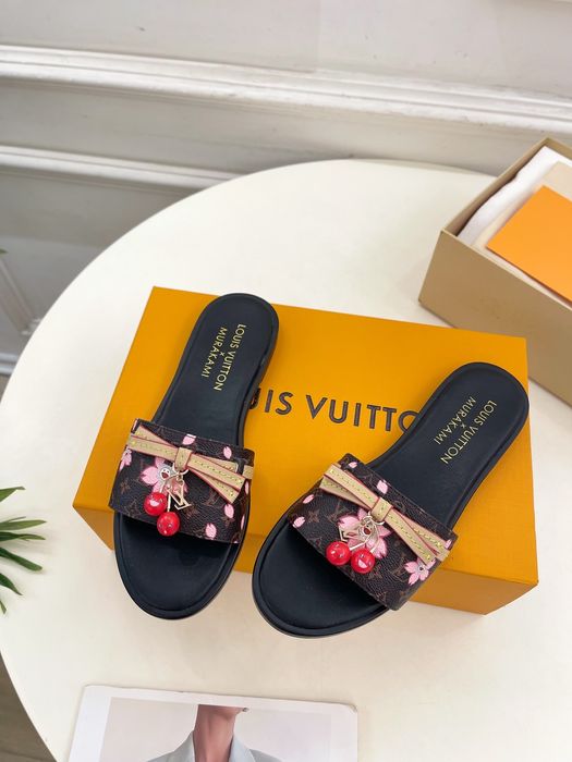 Papuci Louis Vuitton, tip Premium