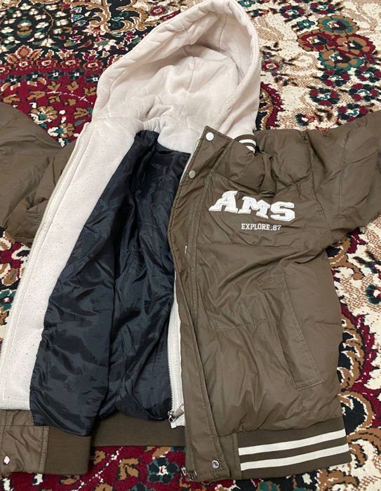 Продается куртка для мальчика