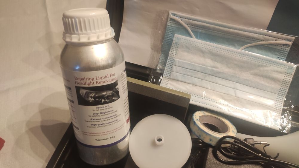 Продавам чисто нов комплект за химическо полиране на фарове и стопове