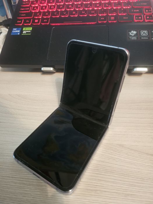 Samsung z flip 4 на запчасти