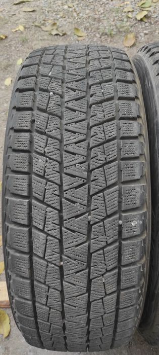 Комплект шин 235/60/18 Bridgestone