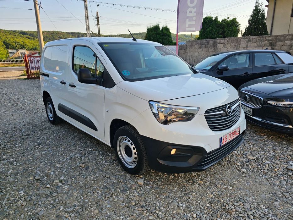 Opel Combo GARANTIE 1-3 ANI TVA INCLUS deductibil navigatie pilot RATE si LEASING
