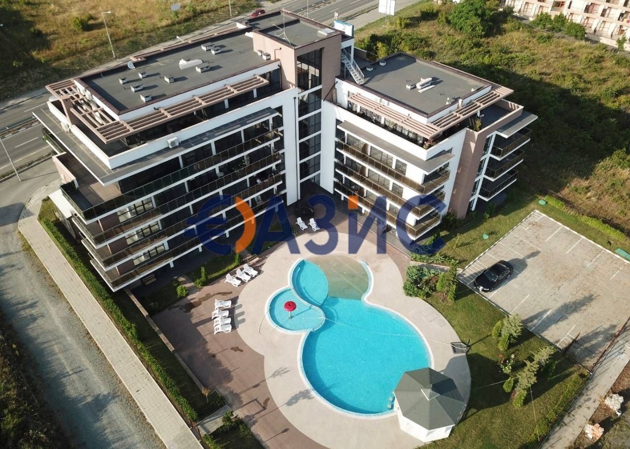 Продава се Тристаен апартамент в Свети Влас - 101 кв.м за 1146 €/кв.м - Снимка #9