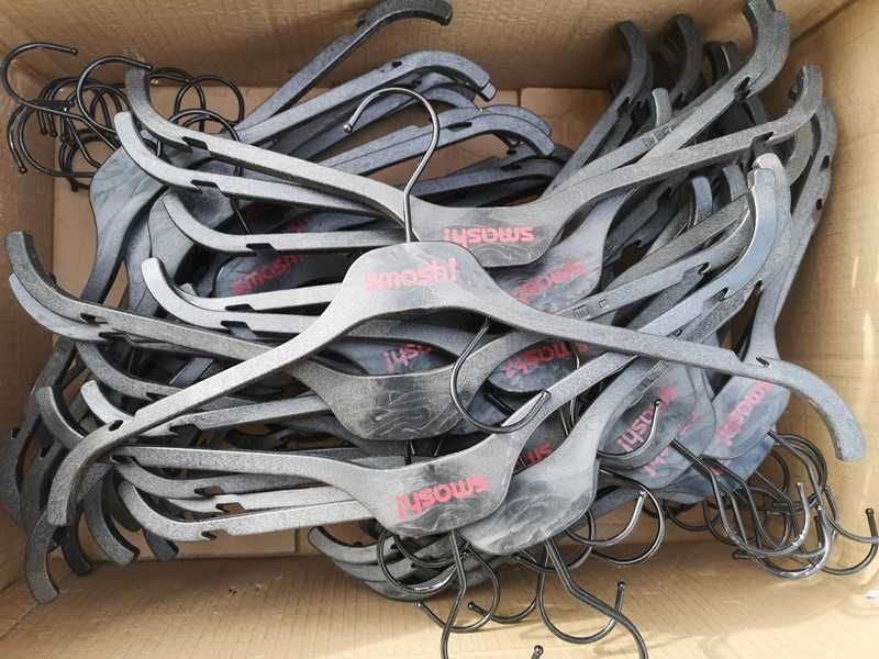 Закачалки за дрехи Дървени Гумирани