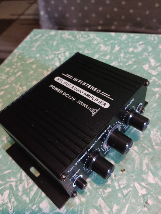 Amplificator audio 2 x 20w