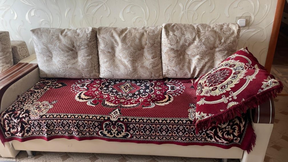 Продам диван и кресла