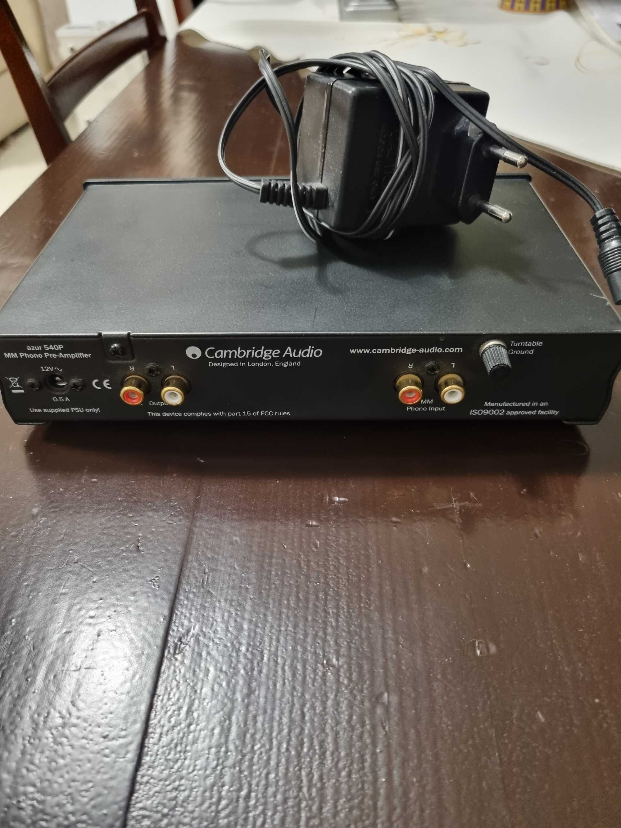 Preamplificator Cambridge audio  540P