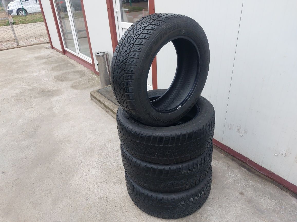 125 lei bucata! Set anvelope M+S/IARNA 225 55 17 Dunlop