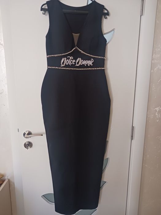 Официална черна рокля