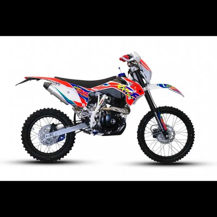 Ендуро мотор Barton NXT 150 PRO 2025 ЛИЗИНГ ЧЕРЕН ПЕТЪК ДО 01.12.2025