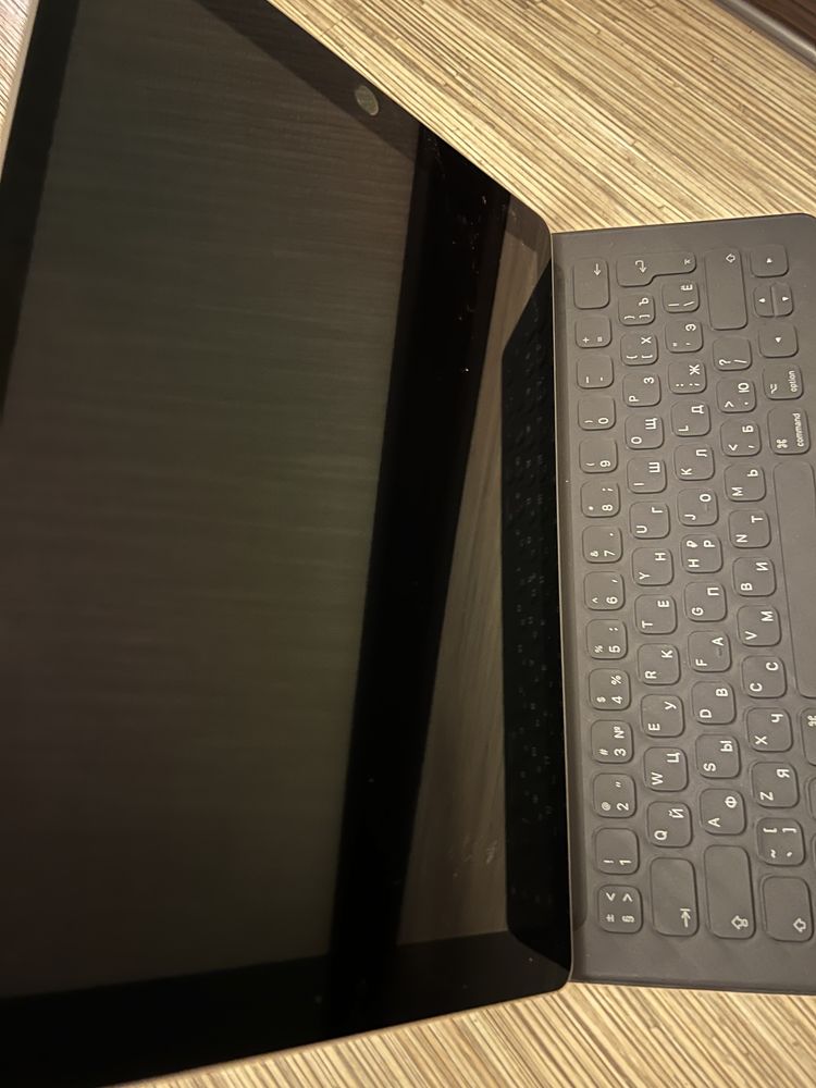 Ipad pro 32GB wifi + клавиатура smart Keyboard