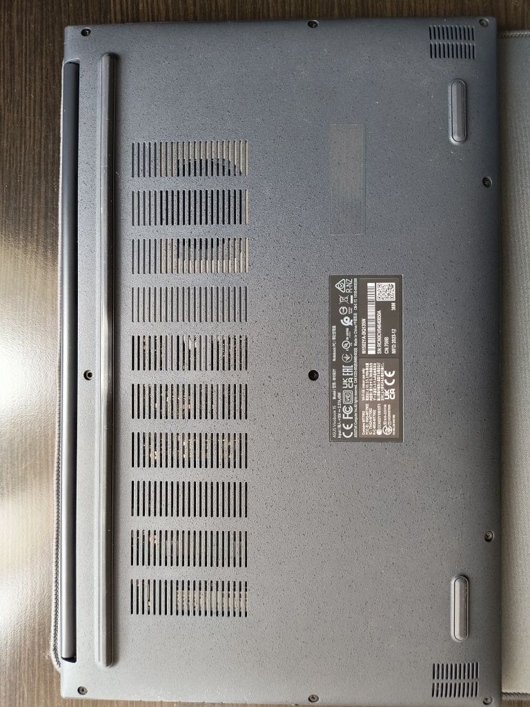 ASUS Vivobook 15 M1502 – 16GB RAM, AMD Ryzen 5 – Бърза продажба!