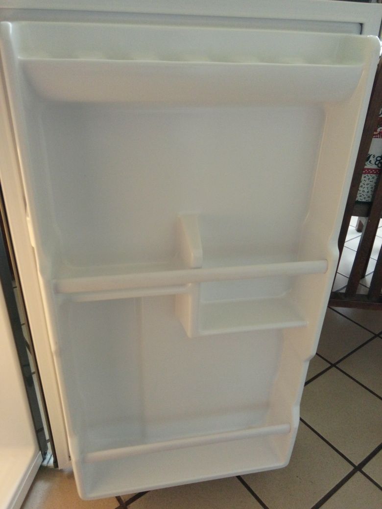 хладилник NEO-premium INOX