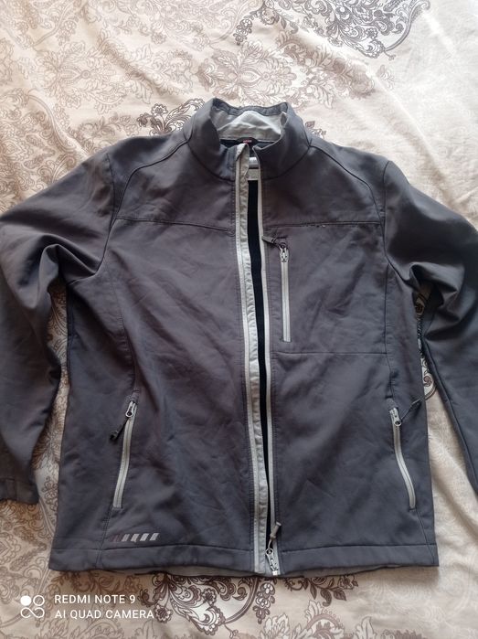 Яке Engelbert Strauss