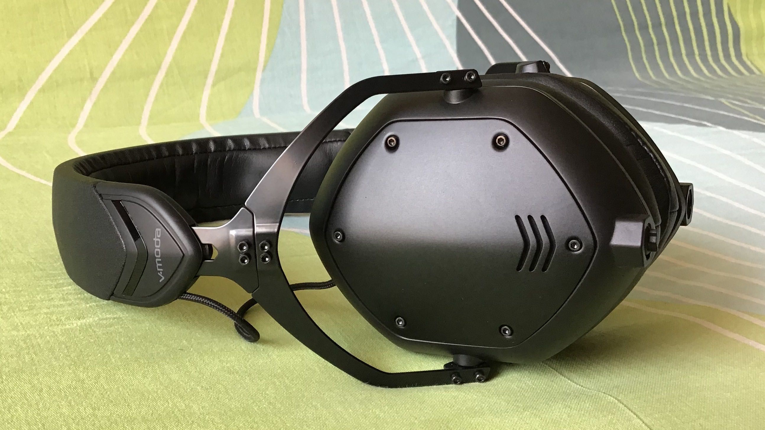 Продавам слушалки V-Moda Crossfade M-100 Master