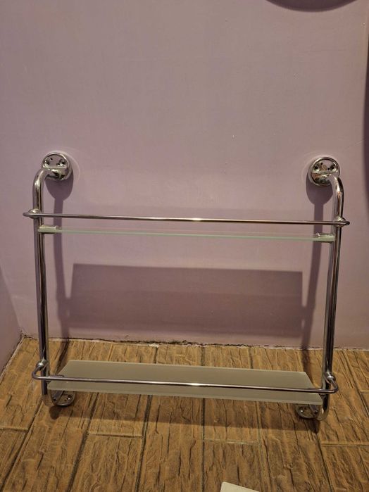 Полка для ванной. Настенная.