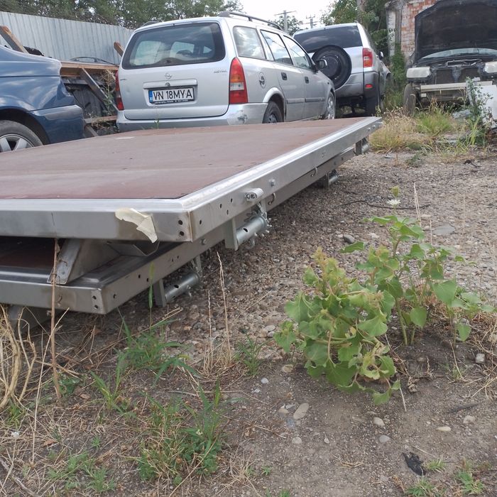 Vând două platforme