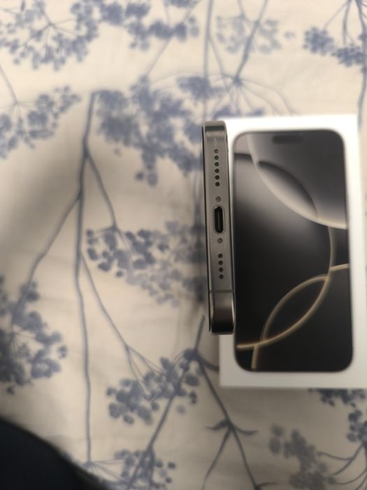 Vând s-au schimb iPhone 16 Pro Max 5G 512GB Natural Titanium