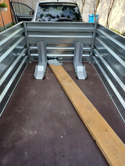 Remorcă auto 750 kg.