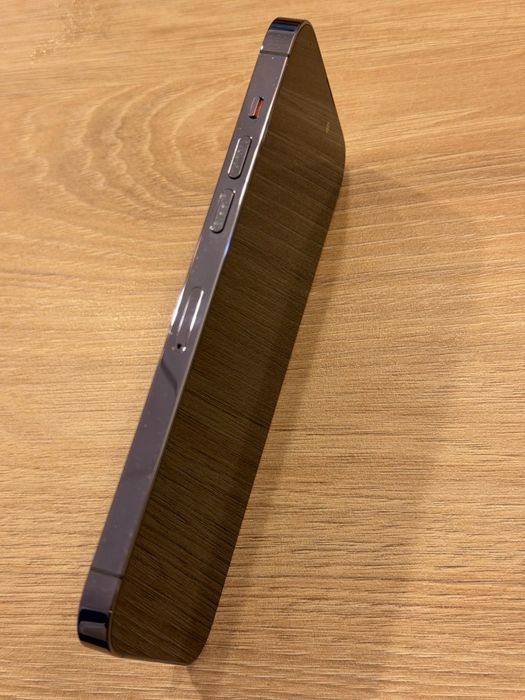 iPhone 14 pro max, impecabil.