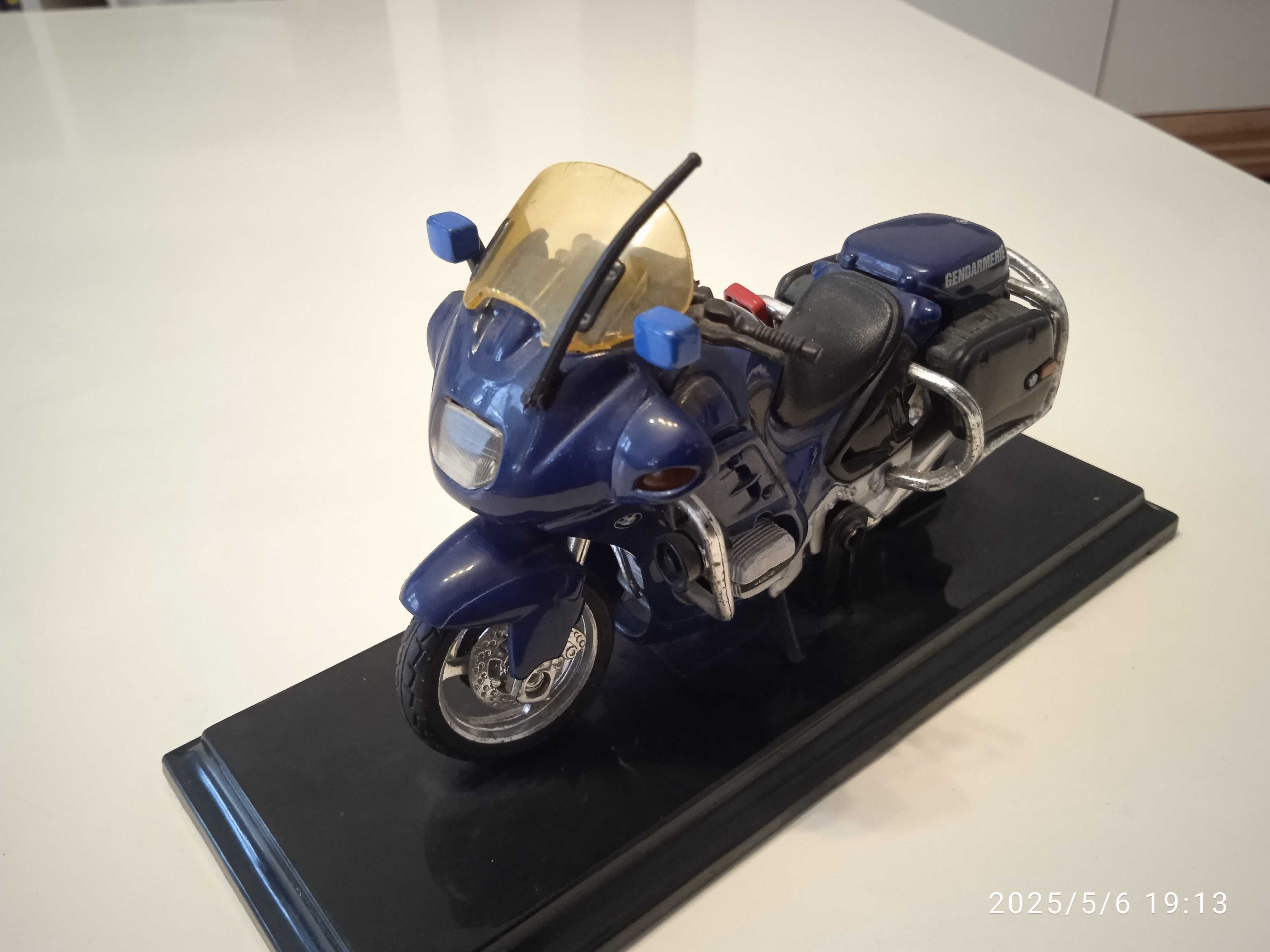 Mотори, Maisto, пластмасов и на Polistil. Камион FERRARI на Burago.