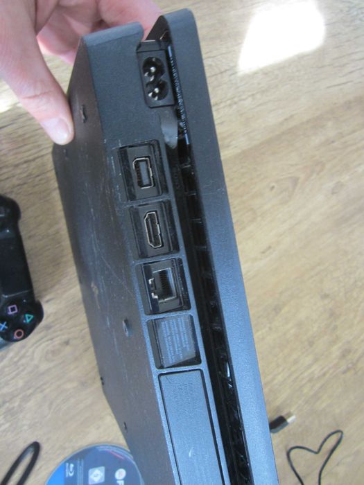 Sony Playstation 4 Slim 500GB модел CUH-2016A