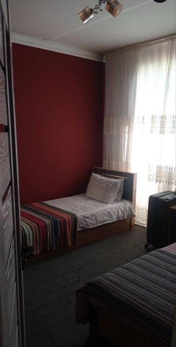 Срочно продаётся 3х-комнатная квартира  переделана на 4х