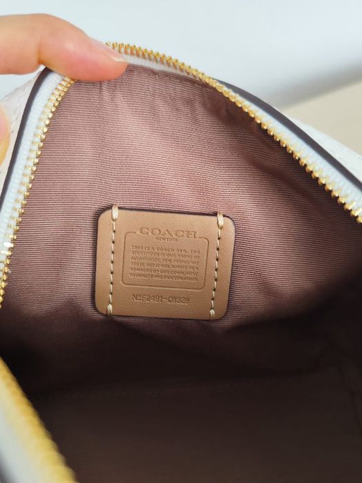 Нова чанта coach