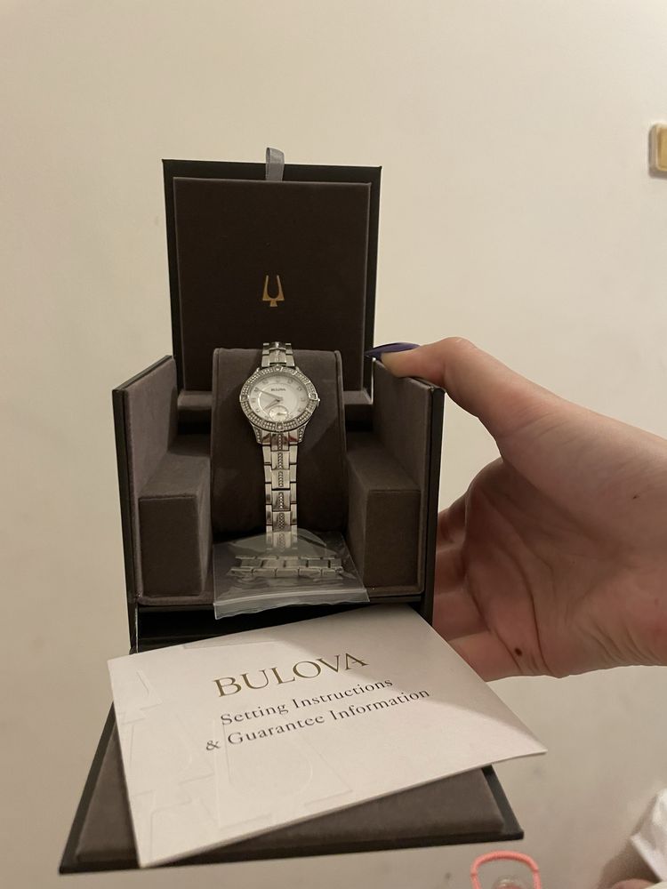 Дамски часовник BULOVA