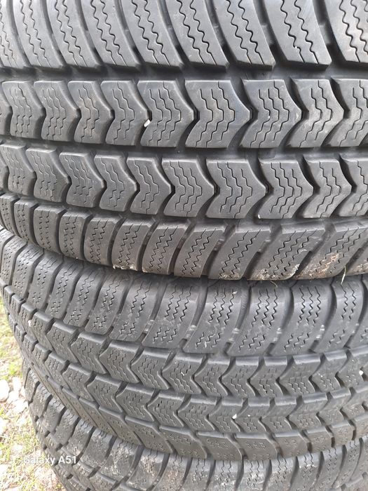 Бусови гуми зимни, 16цола