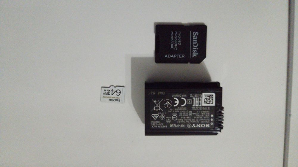 Sony a6000 mirrorless (Power Zoom lens kit) (ILCE-6000 L) cu card SD