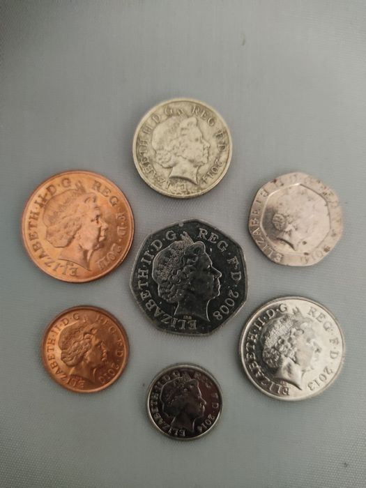 Продам для коллекций ,монеты Англий..