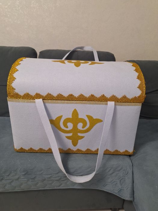 Продам дорба,сундук