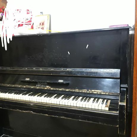 Пианино сотилади