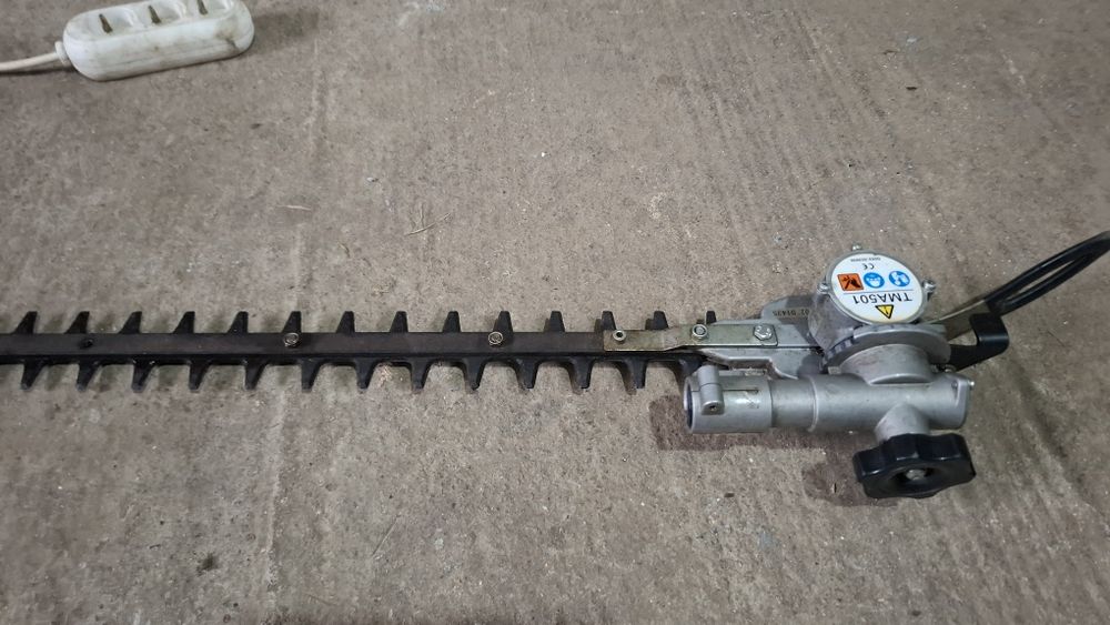 Adaptor cositoare gard viu